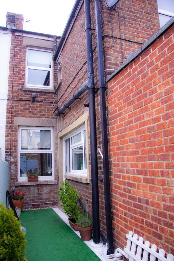 Beautiful Victorian Terraced House Villa Eastbourne Eksteriør bilde